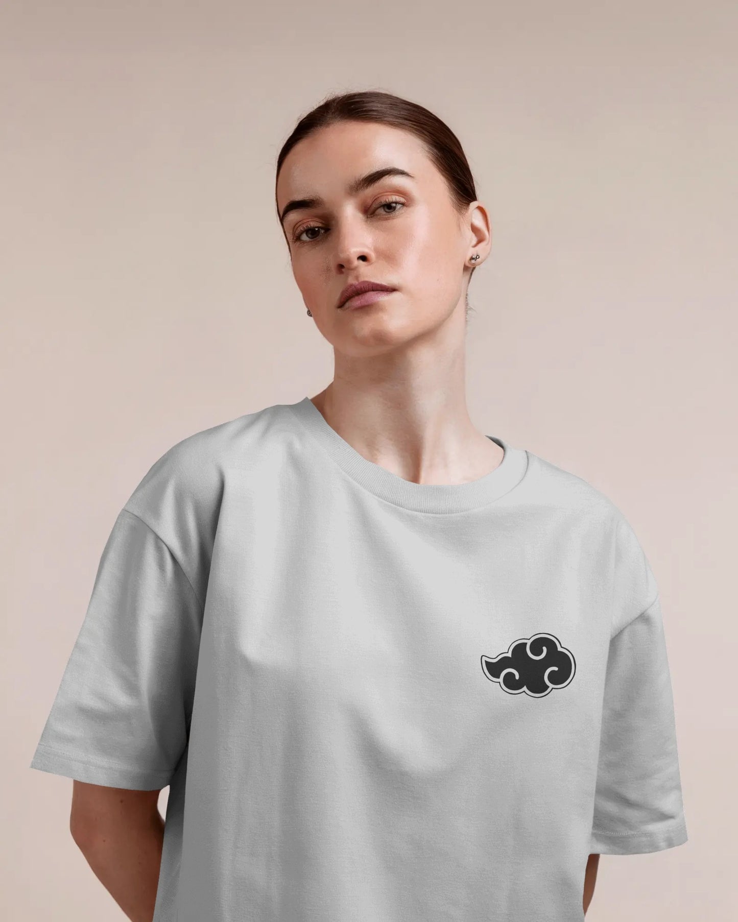 Itachi Uchiha back design with Akatsuki logo oversized T-Shirt