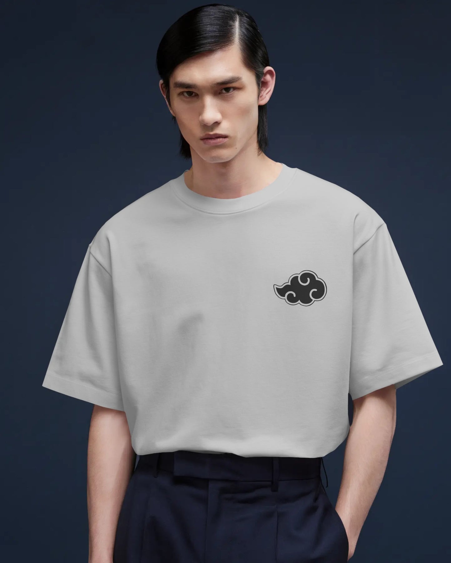 Itachi Uchiha back design with Akatsuki logo oversized T-Shirt